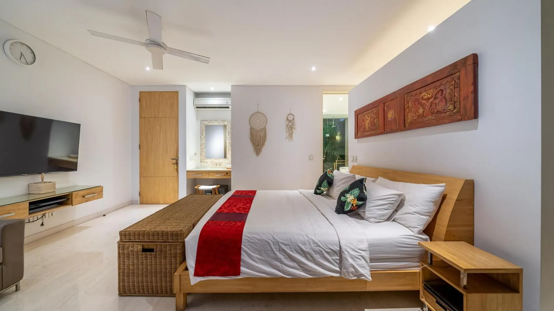 Cozy 3Br Villa In Central Seminyak