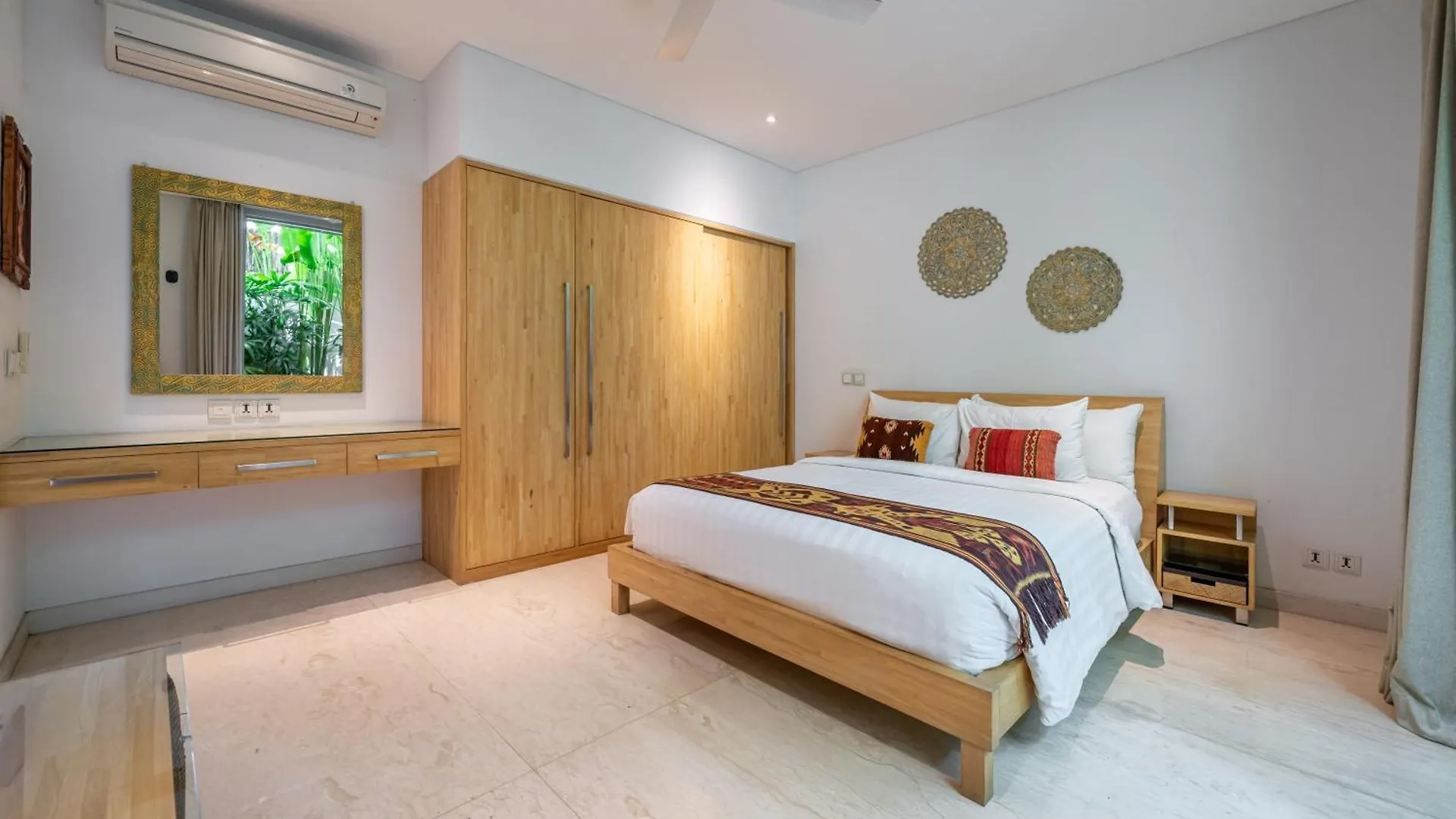 Cozy 3Br Villa In Central Seminyak